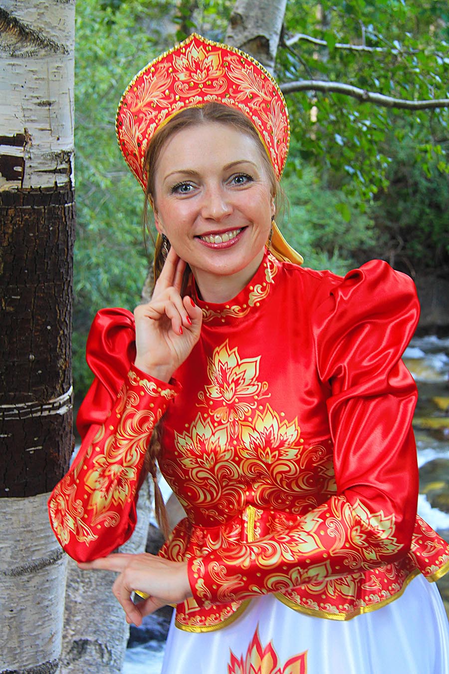 Women in Slavic costumes in Funafuchi