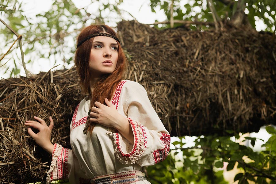 Women in Slavic costumes in Funafuchi
