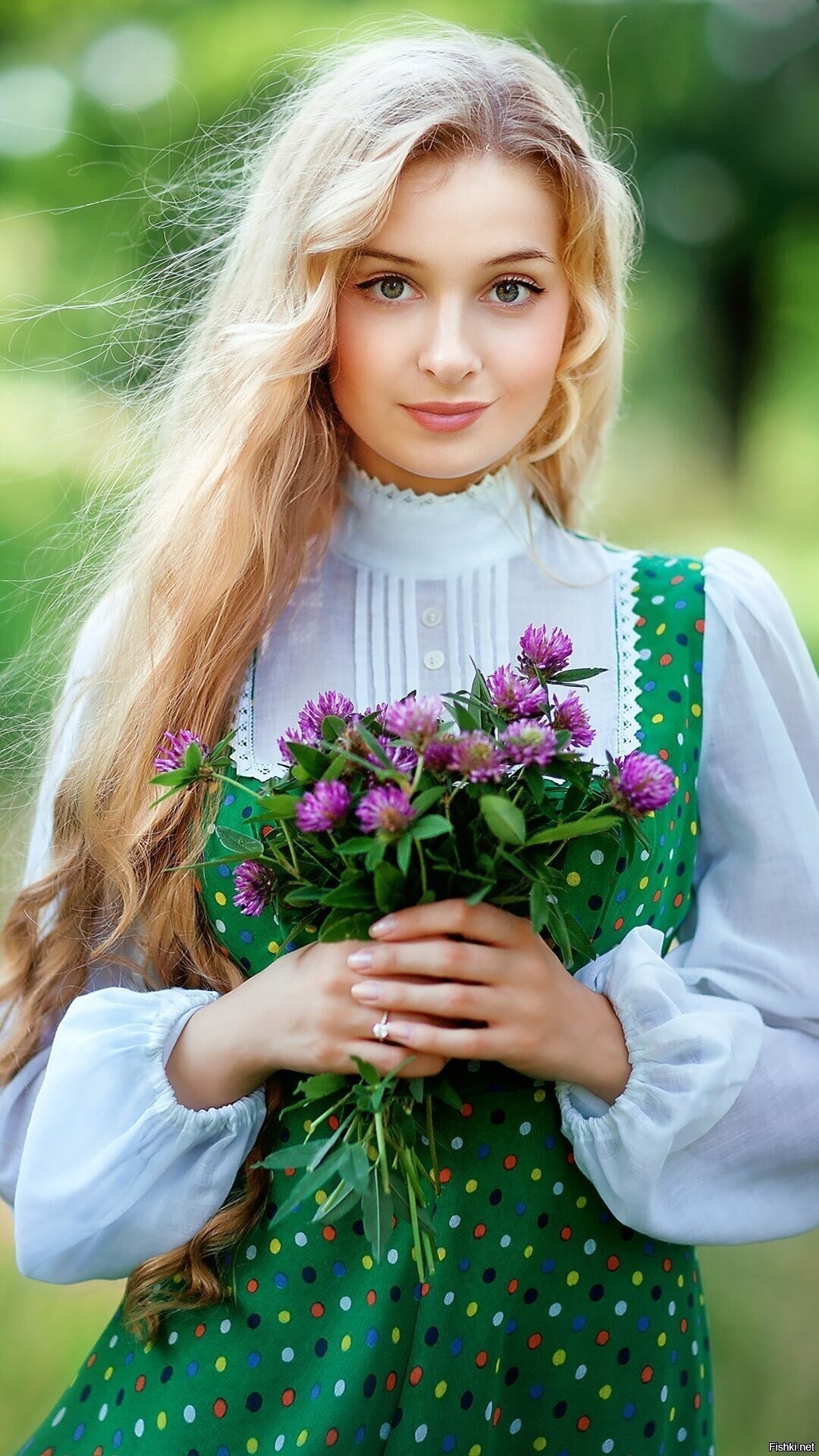Girls in Slavic costumes in Funafuchi