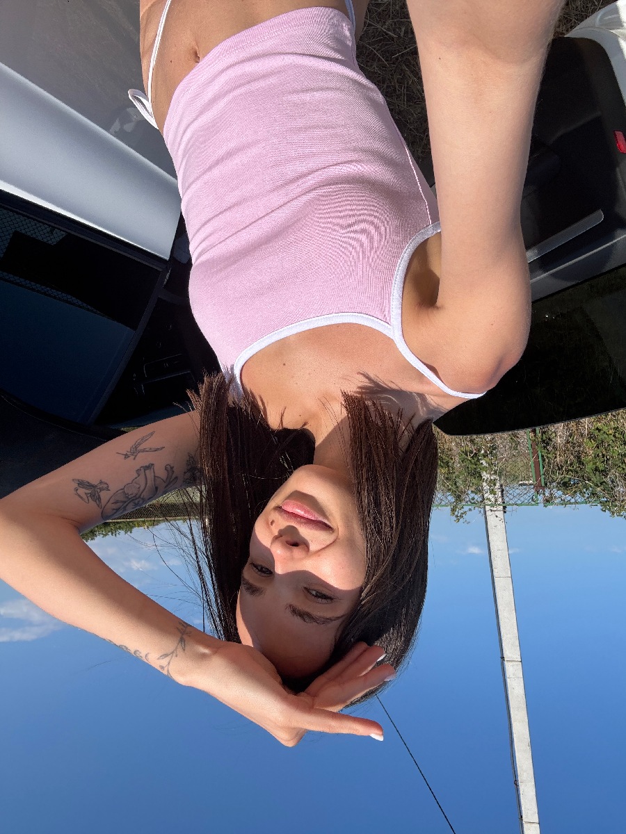 Sexy model Tina in Funafuchi